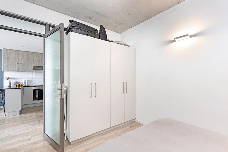 To Let 1 Bedroom Property for Rent in Woodstock Western Cape